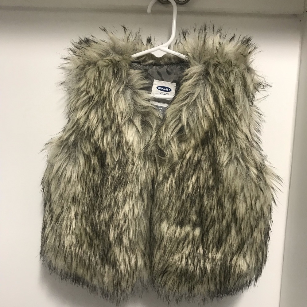 Child 4T fur vest